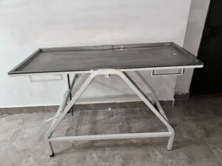 İkinci El Erpa E-278/B Veteriner Muayene Masası