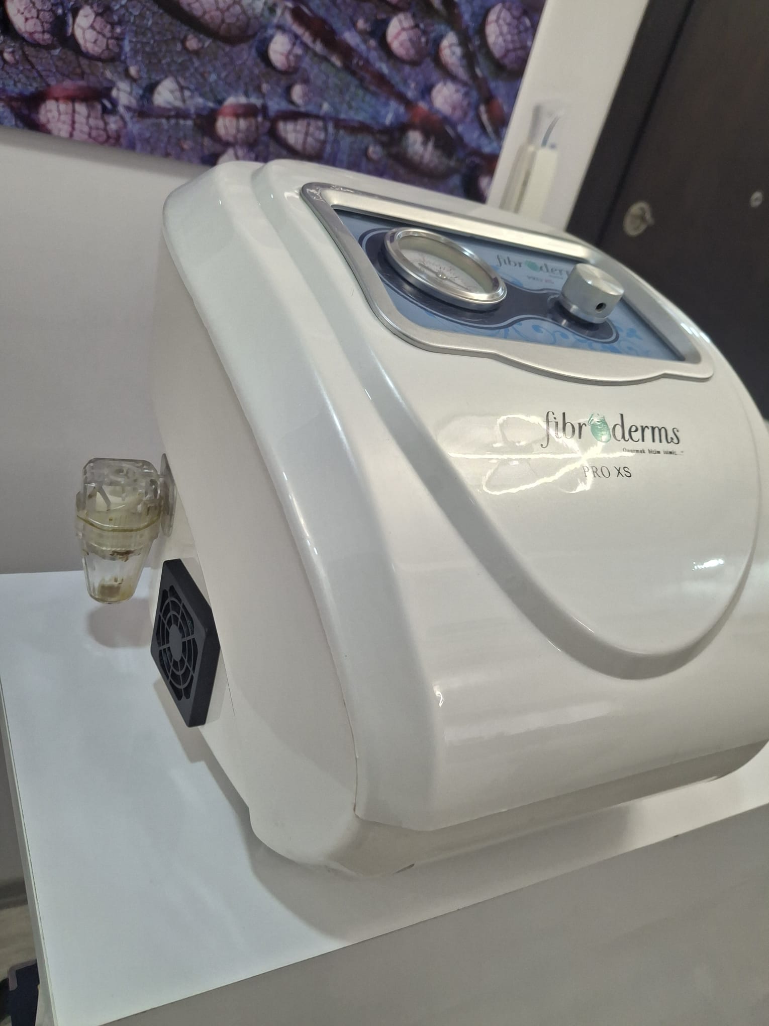 Secondhand Fibroderms Pro XS Skin Vacuum Device - Image 4
