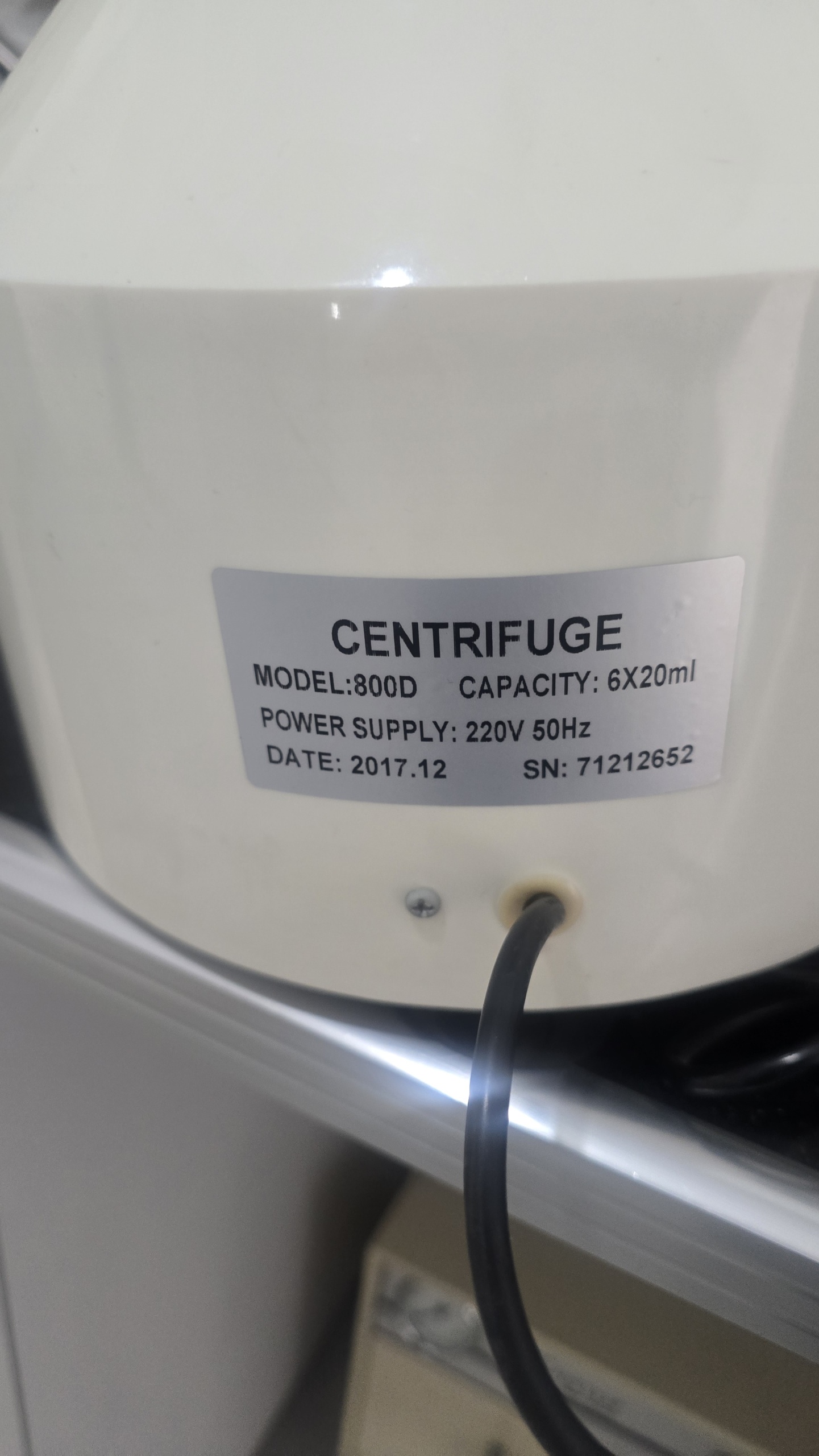 Secondhand Yuda 800D 6 Tubes Fixed Angle Rotor Centrifuge - Image 3