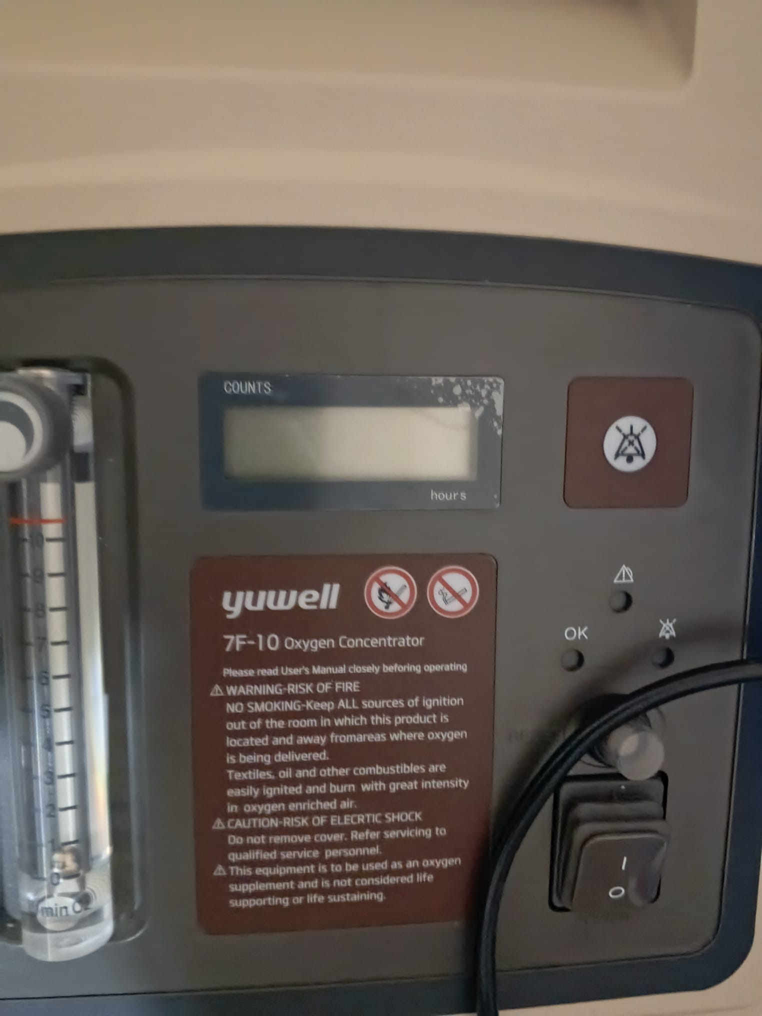 Secondhand Yuwell 7F-10 10L/min Oxygen Concentrator - Image 3
