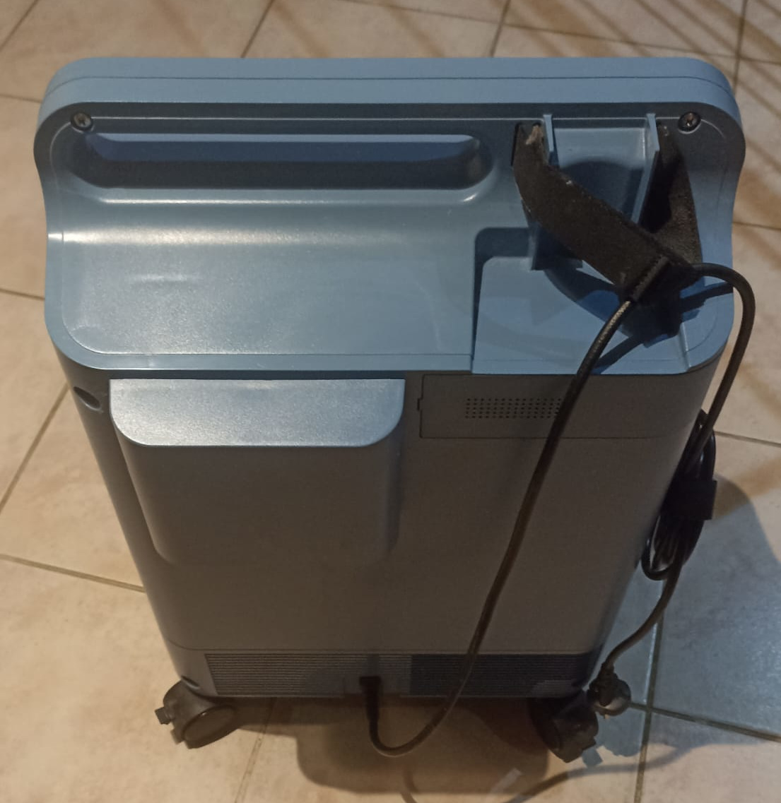 İkinci El Philips Respironics Everflo 5L/dk Oksijen Konsantratörü - Image 3