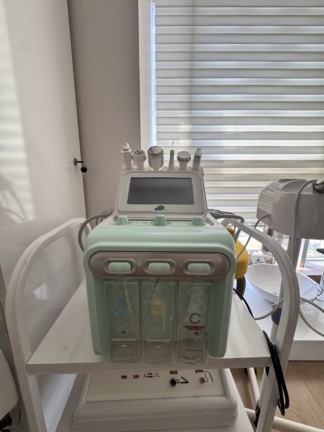 Secondhand Hemels H2O2 Hydrafacial Skin Care Device