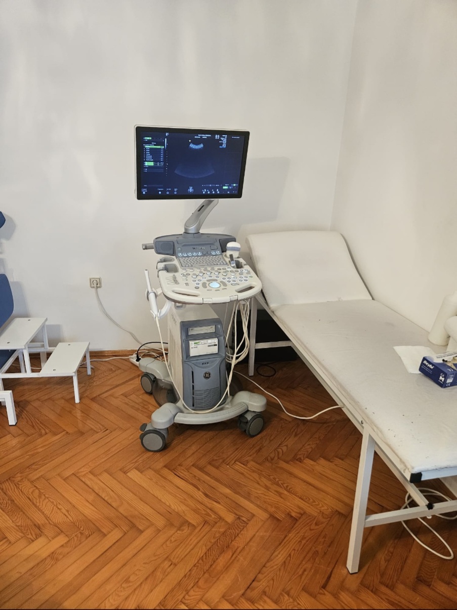 Secondhand GE Voluson S6 Ultrasound Machine - Image 3
