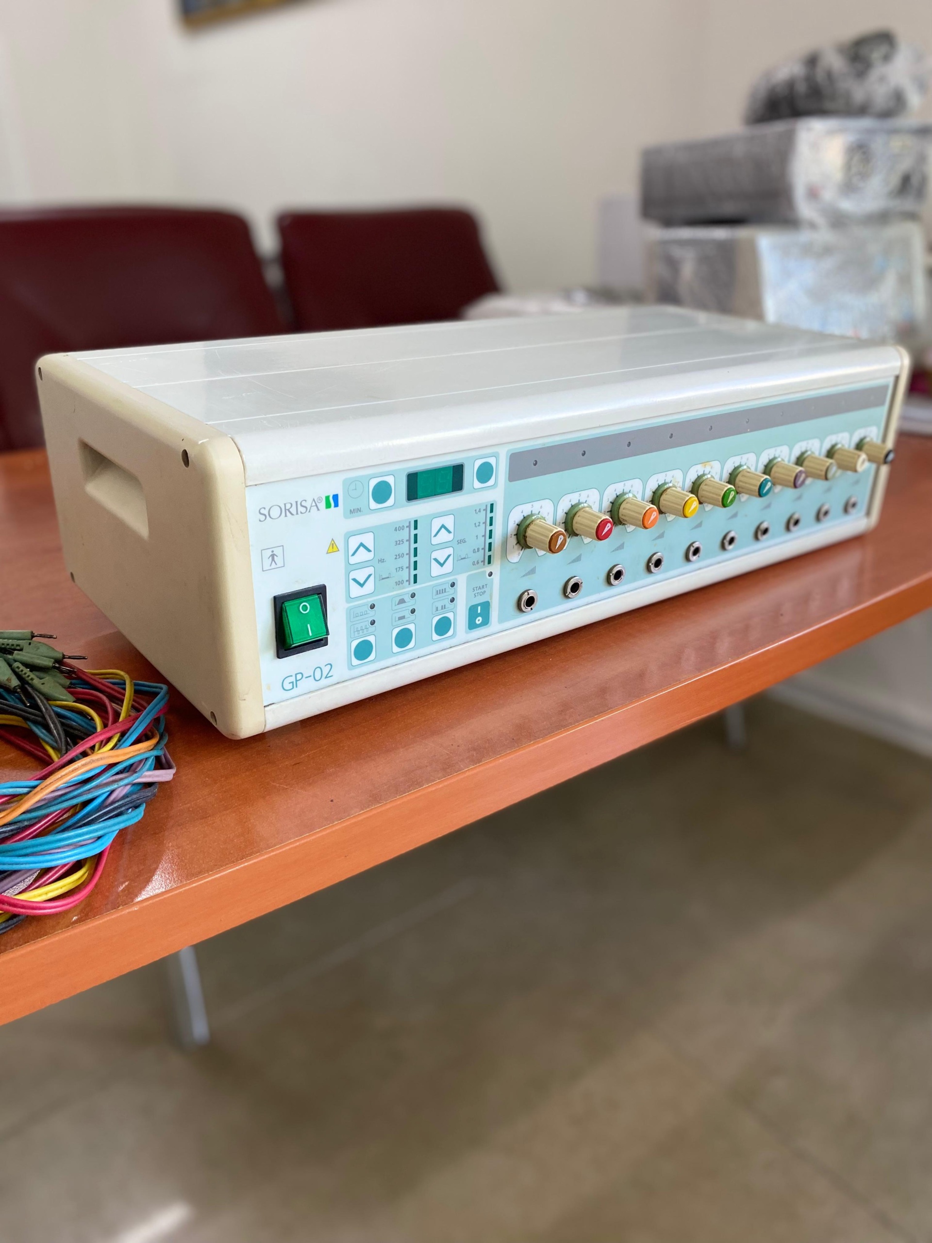 Secondhand Sorisa GP-02 Electrotherapy Device - Image 2