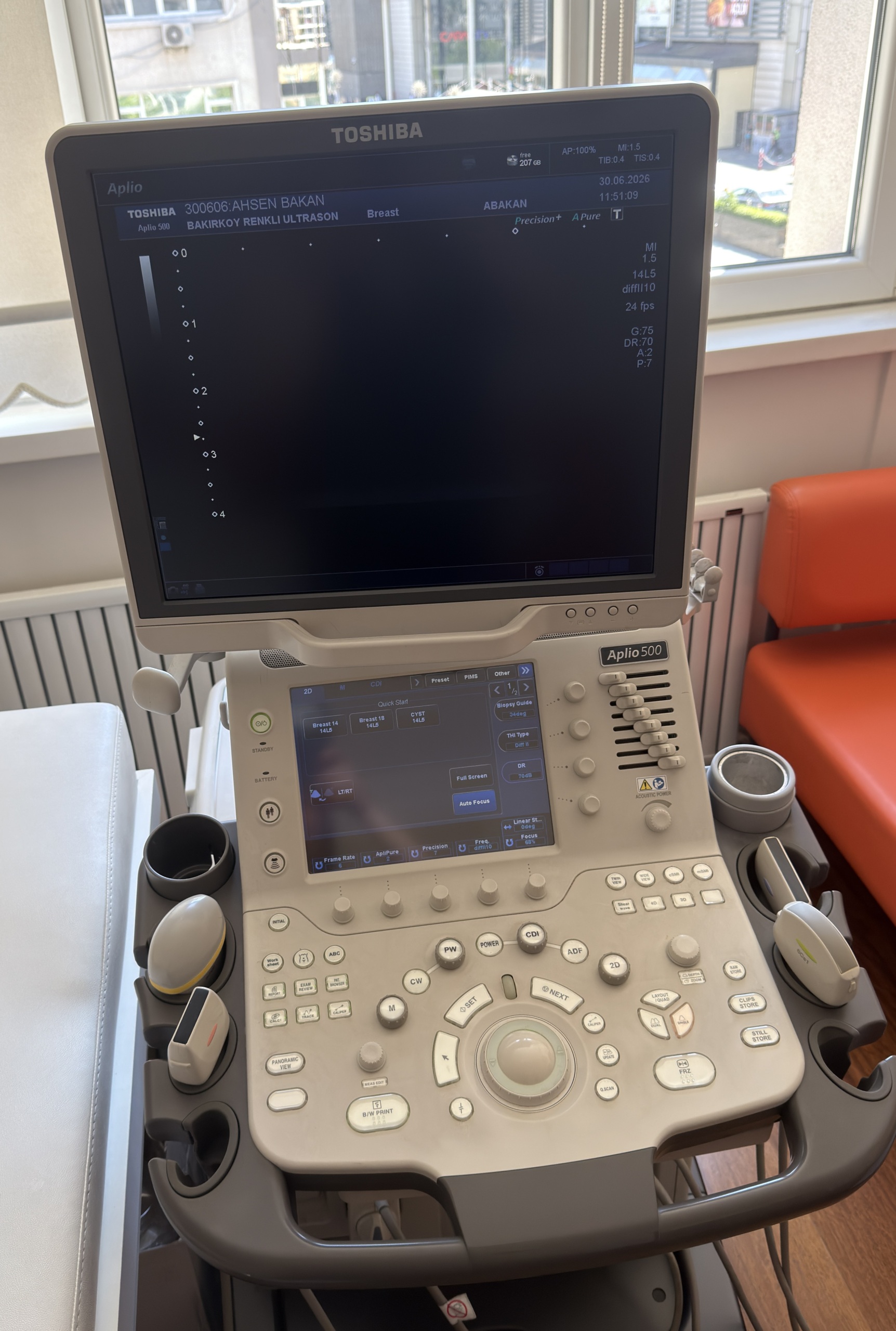 Secondhand Toshiba Aplio 500 Ultrasound Machine