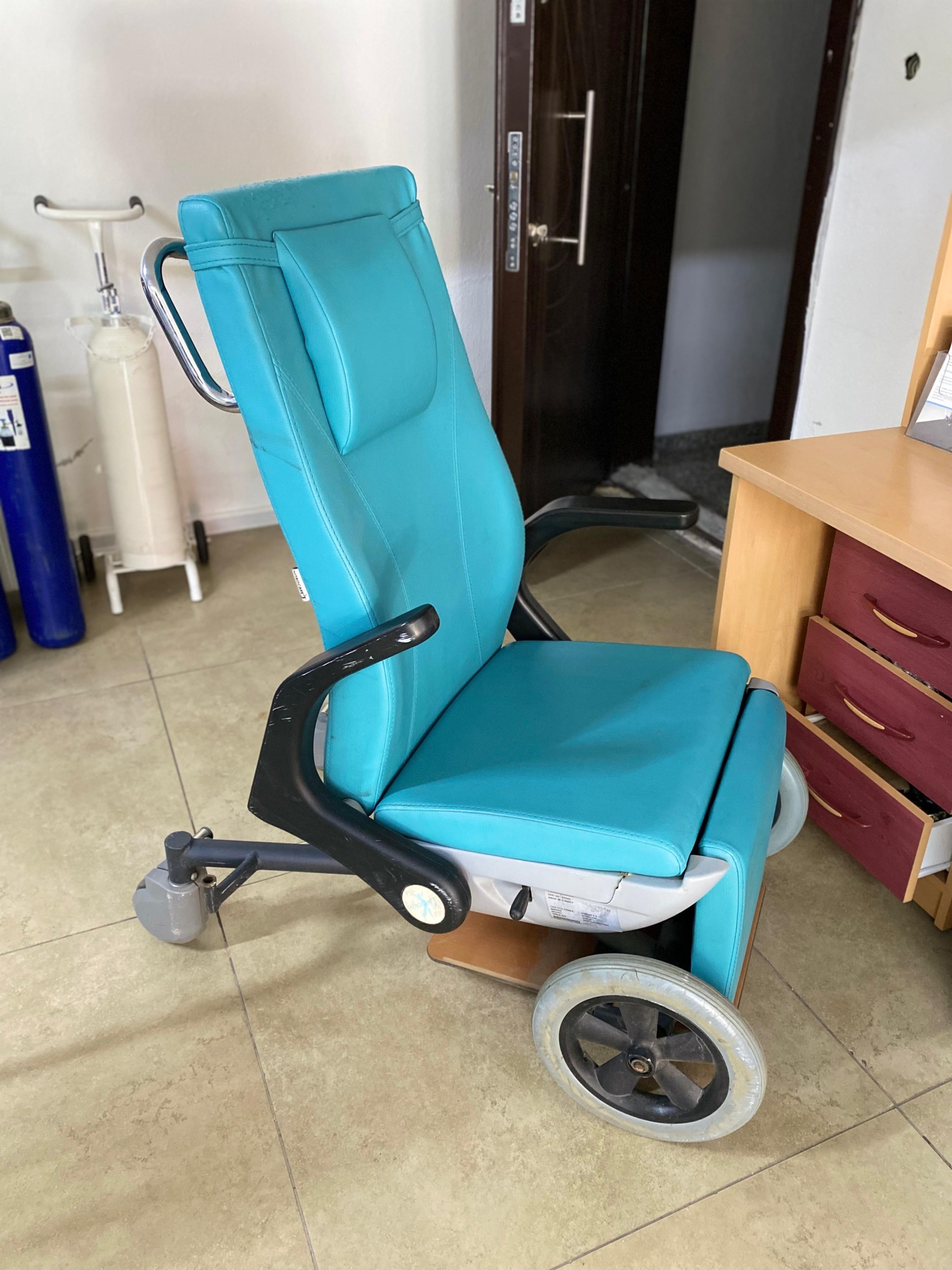 Secondhand NTS X6 Adult Manual Wheelchair - Image 2