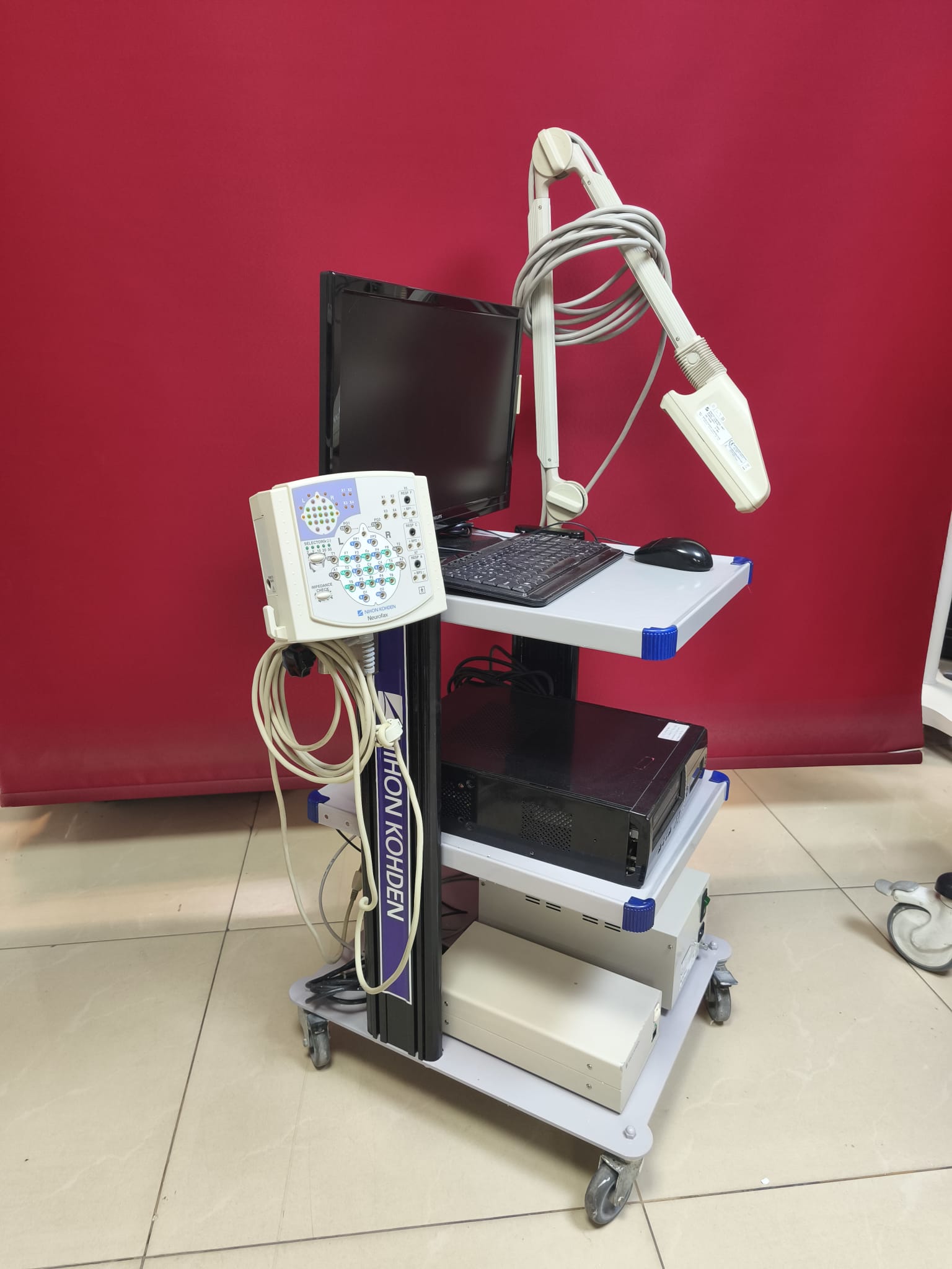 Secondhand Nihon Kohden Neurofax EEG-1200K 32 Channel EEG Device - Image 3