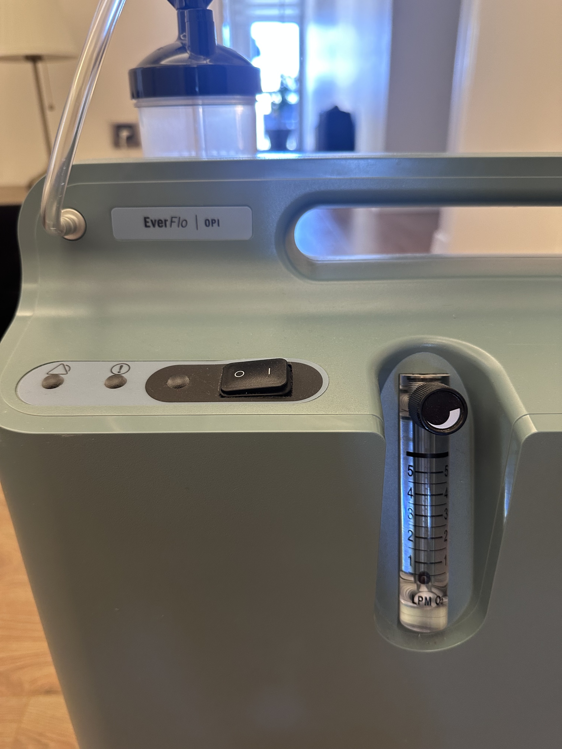 Secondhand Philips Respironics Everflo 5L/min Oxygen Concentrator - Image 3