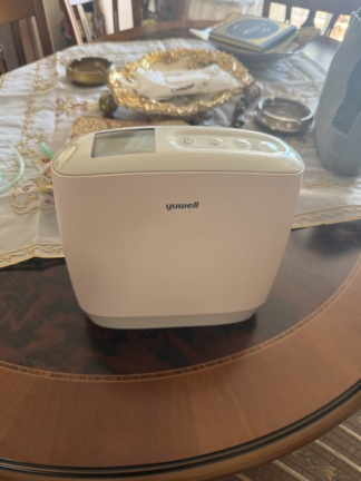 İkinci El Yuwell Spirit-3 2.4kg Taşınabilir Oksijen Konsantratörü