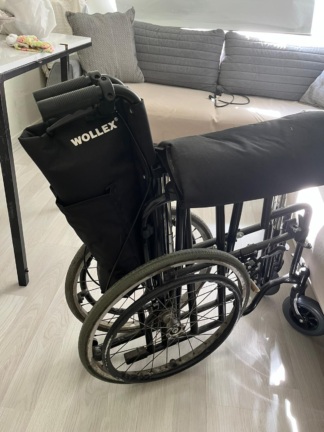 Secondhand Wollex WG-M313 Adult Manual Wheelchair