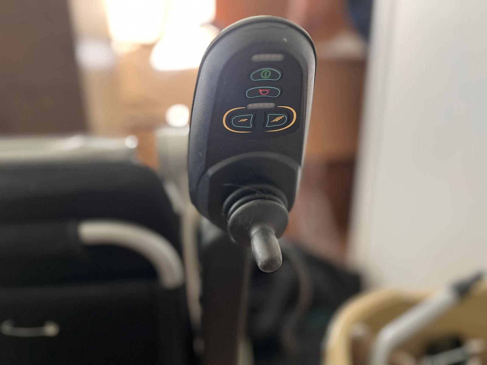 Secondhand Fulmaks 8002 Adult Electric Wheelchair - Image 3