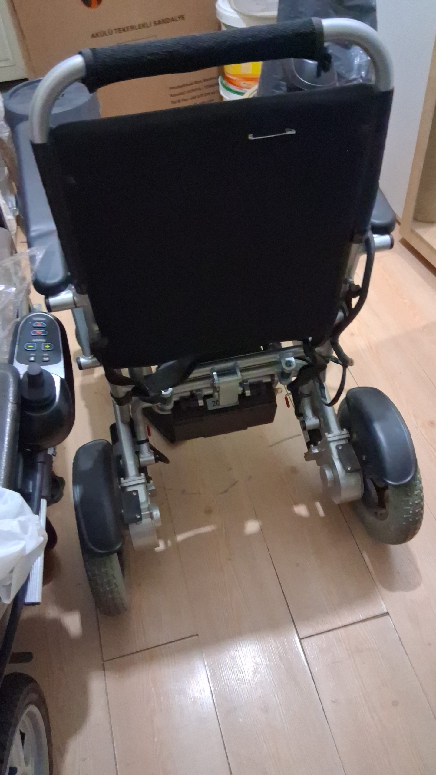 Secondhand Fulmaks 8002 Adult Electric Wheelchair - Image 2