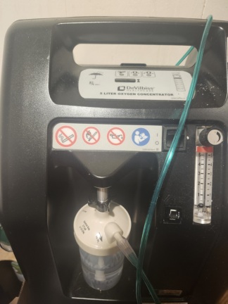 Secondhand Devilbiss Compact 525KS 5L/min Oxygen Concentrator