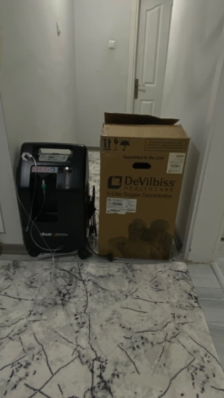 Secondhand Devilbiss Compact 525KS 5L/min Oxygen Concentrator