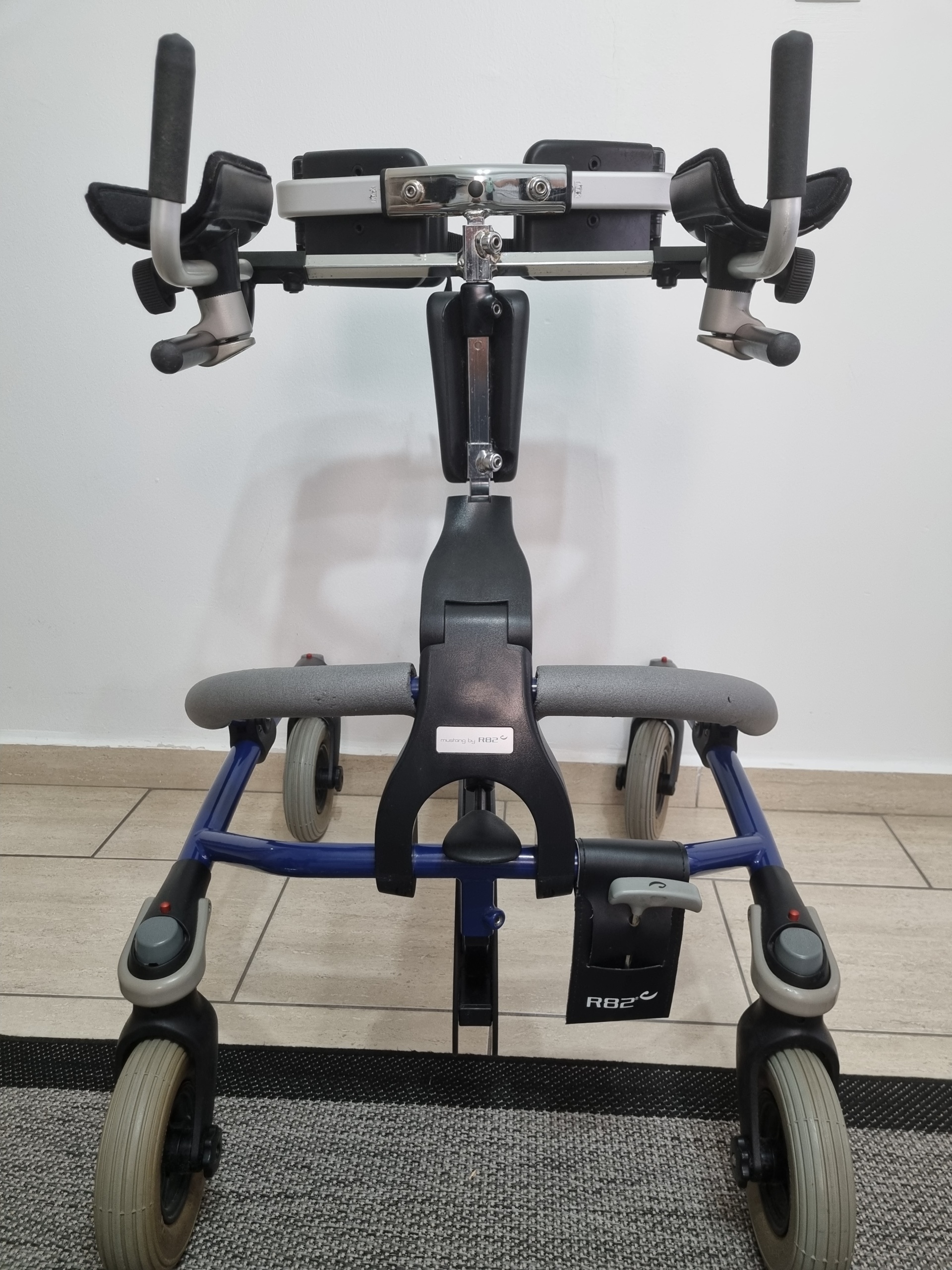 Secondhand Etac R82 Mustang 2 Child Wheeled Walker - Image 5