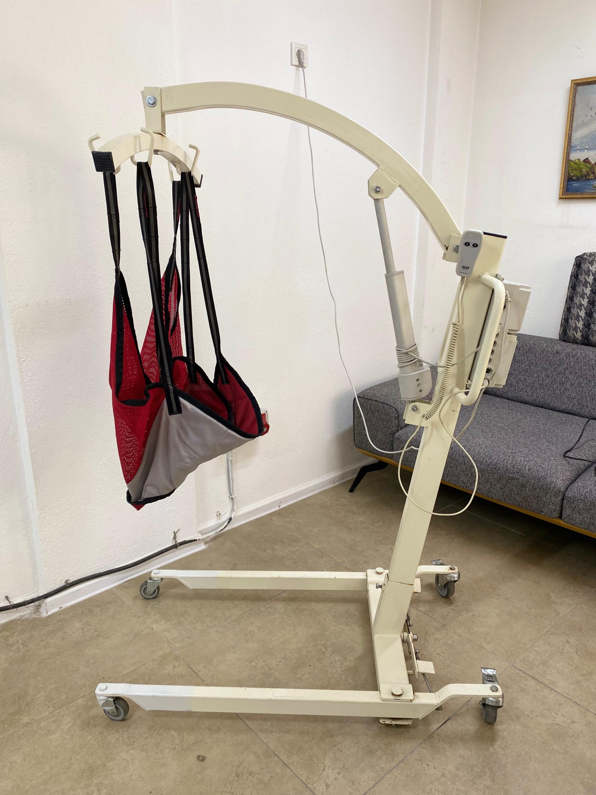 Secondhand Sesan HL-001 Patient Lift - Image 2