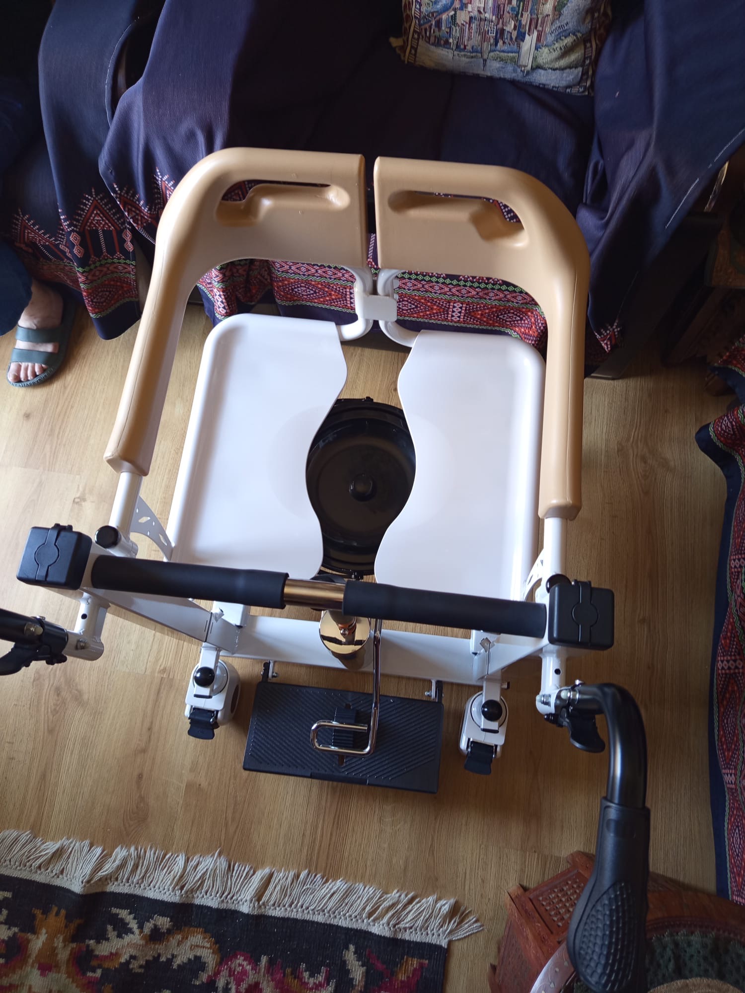 Secondhand Römer R451 Patient Lift - Image 4