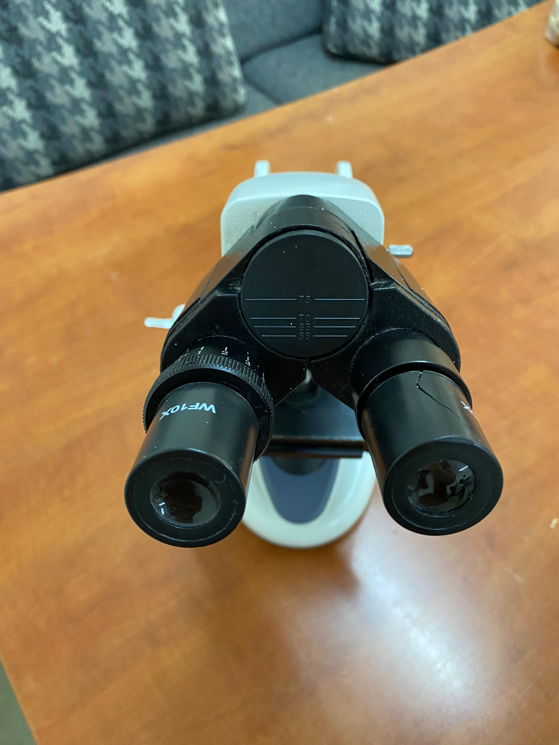 Secondhand SOIF MIC-B30/B Binocular Microscope - Image 5