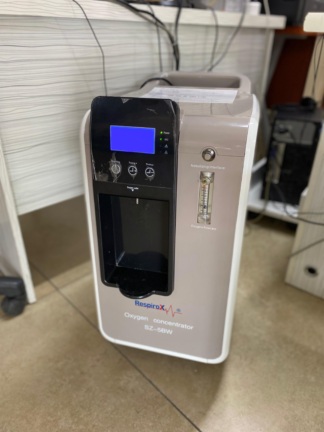 Secondhand Respirox SZ-5BW 5L/min Oxygen Concentrator