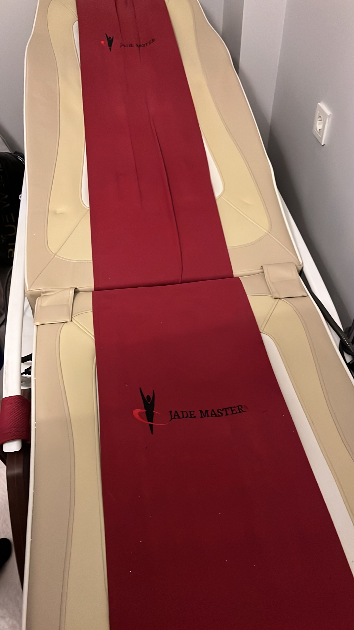 Secondhand Jade Master Thermal Massage Bed - Image 3