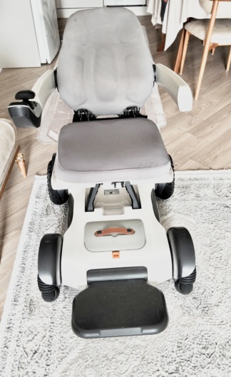 Secondhand Poylin P210 Adult Electric Wheelchair