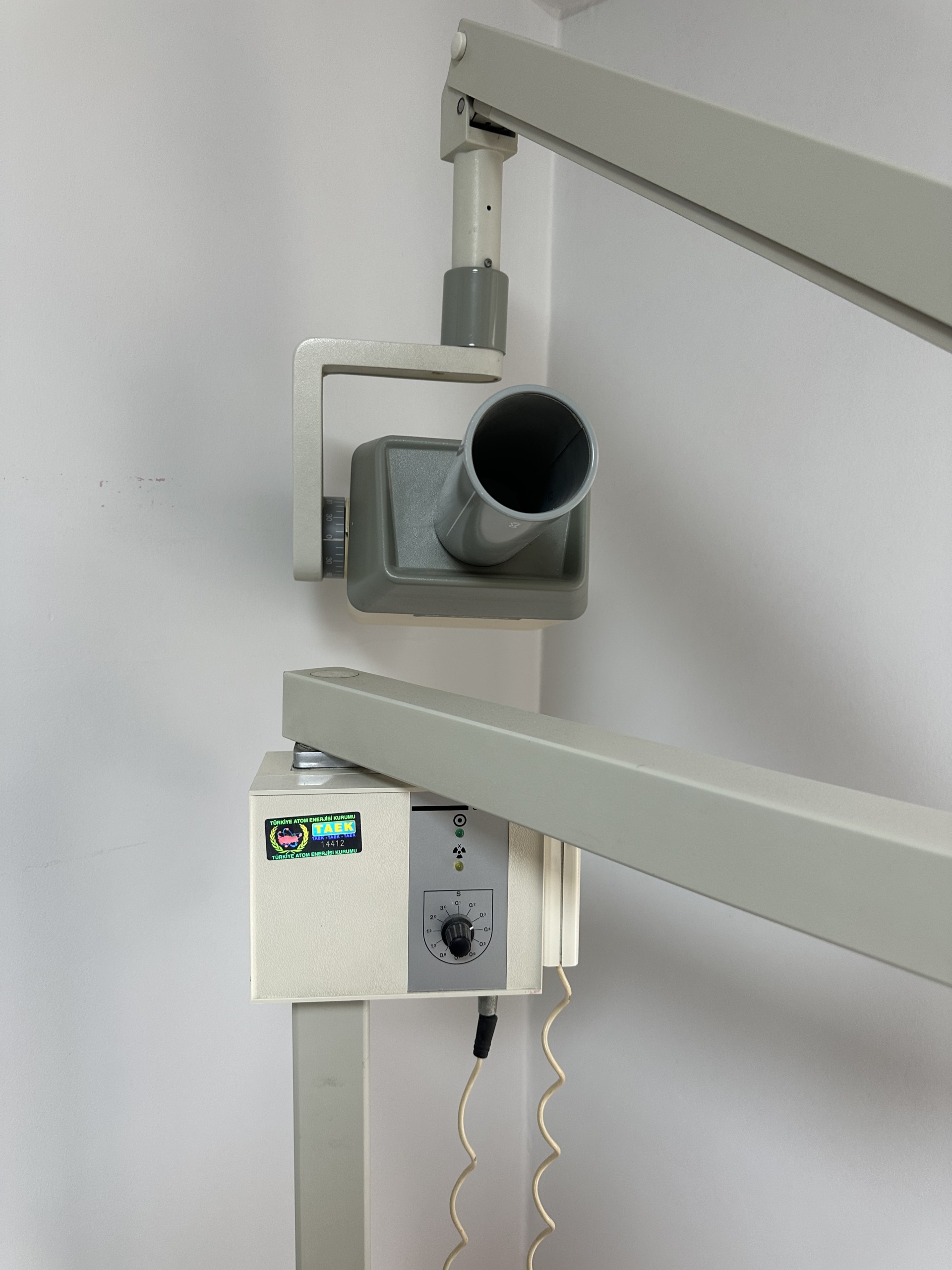 Secondhand Explor-X Periapical Portable X-Ray Device