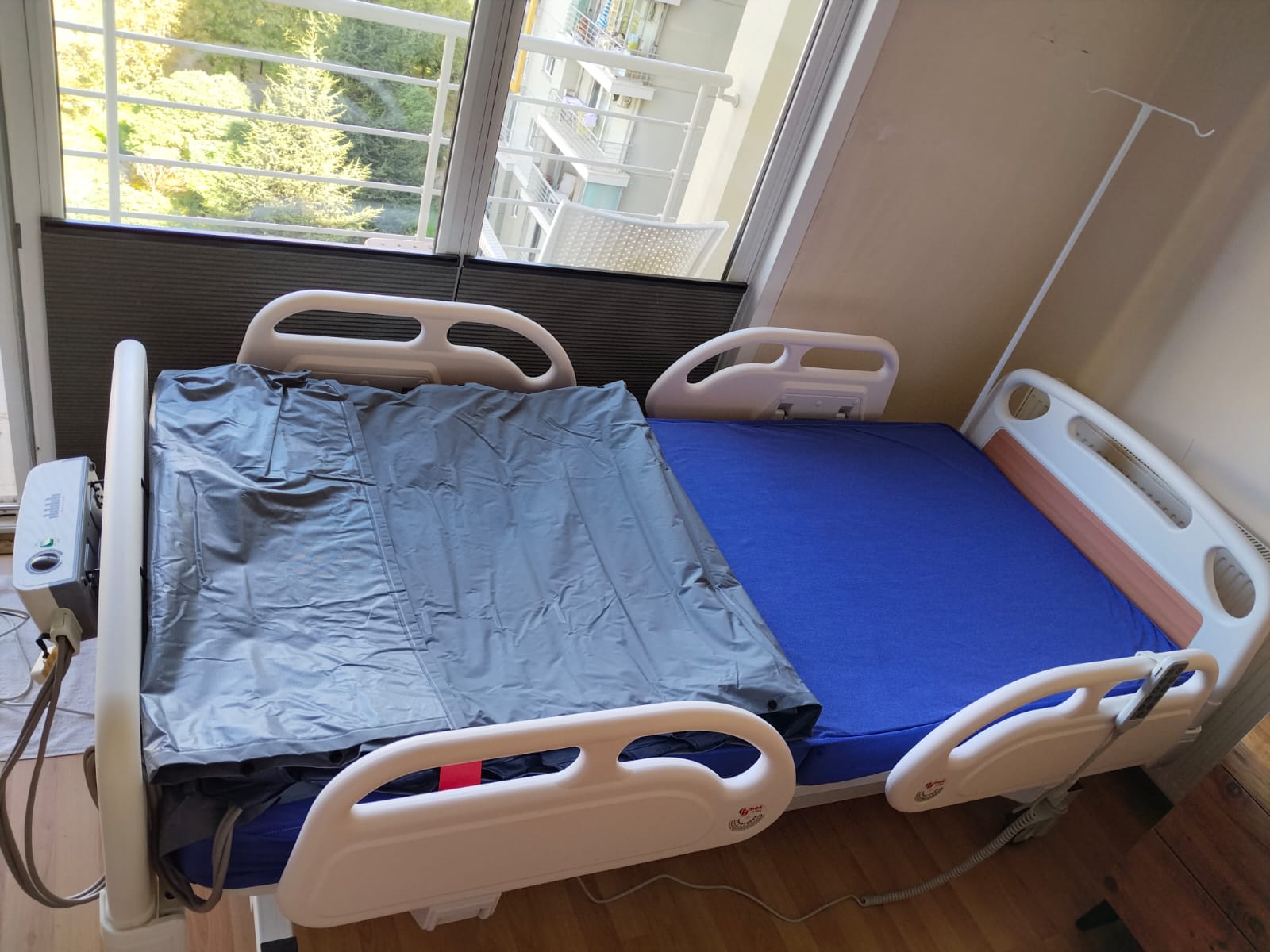 İkinci El Emek ES-404 4 Motorlu Hasta Karyolası