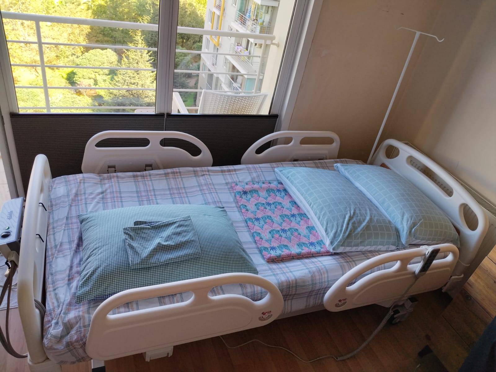 İkinci El Emek ES-404 4 Motorlu Hasta Karyolası - Görsel 2