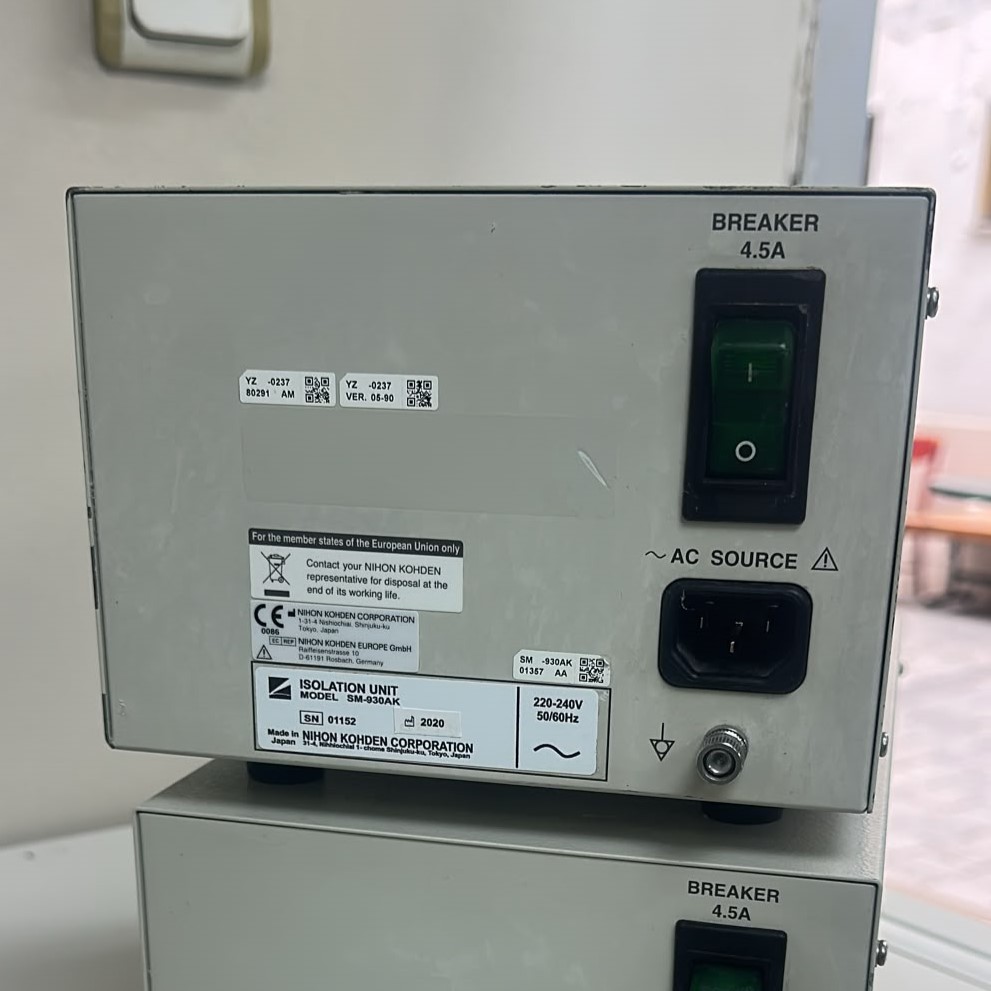 Secondhand Nihon Kohden SM-930AK EEG Isolation Unit