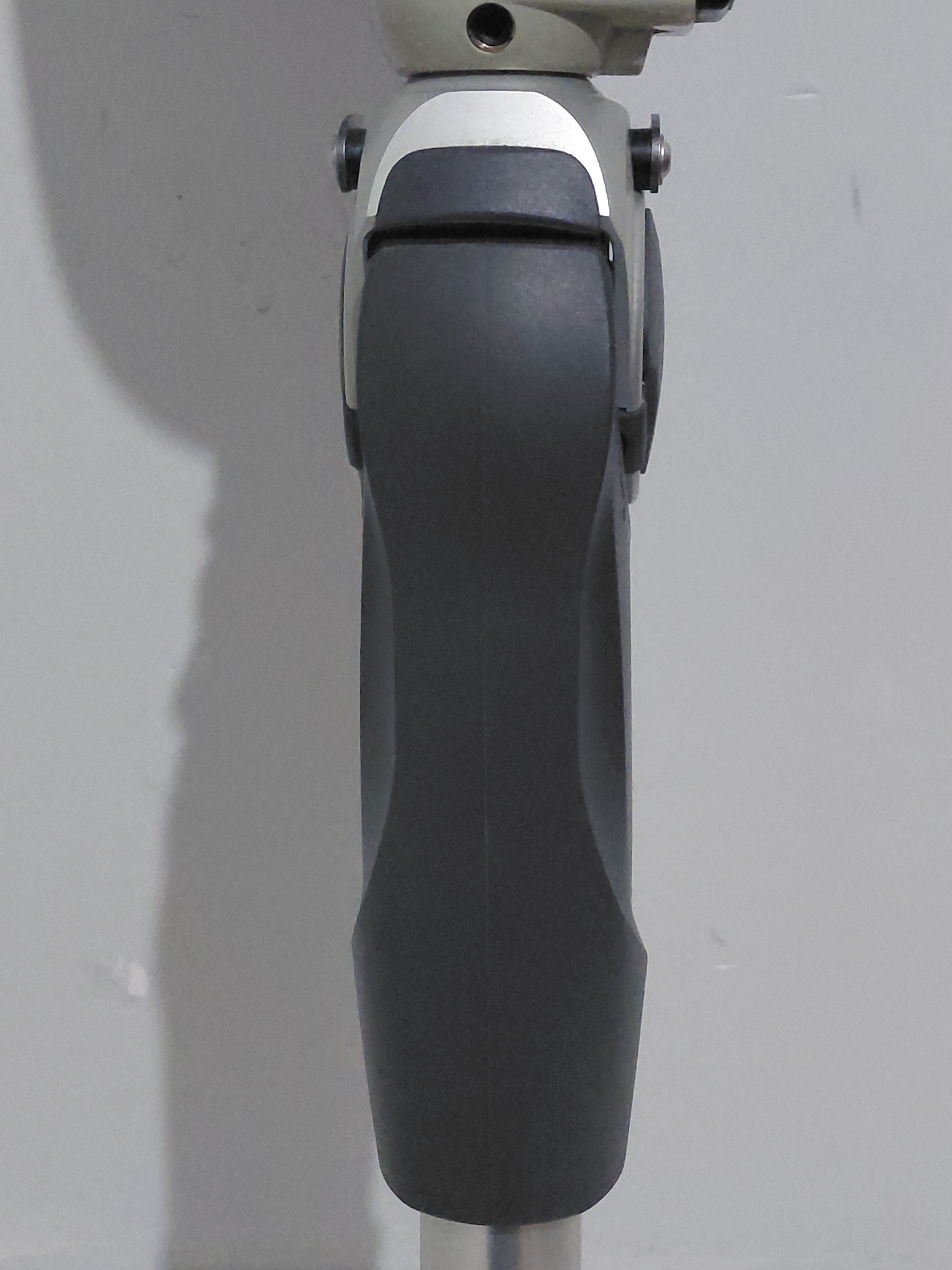 Secondhand Ottobock 3R80 Prosthetic Knee Joint - Image 3