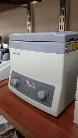 Secondhand Zhengji KA-1000 12 Tubes Fixed Angle Rotor Centrifuge