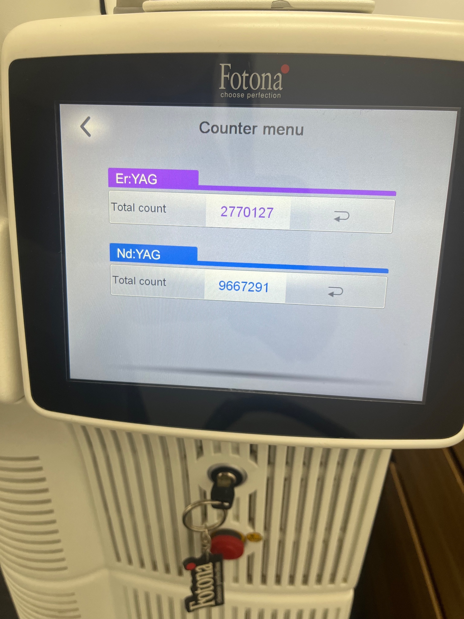 Secondhand Fotona SP Dynamis Er YAG Nd YAG Aesthetic Laser Device - Image 5