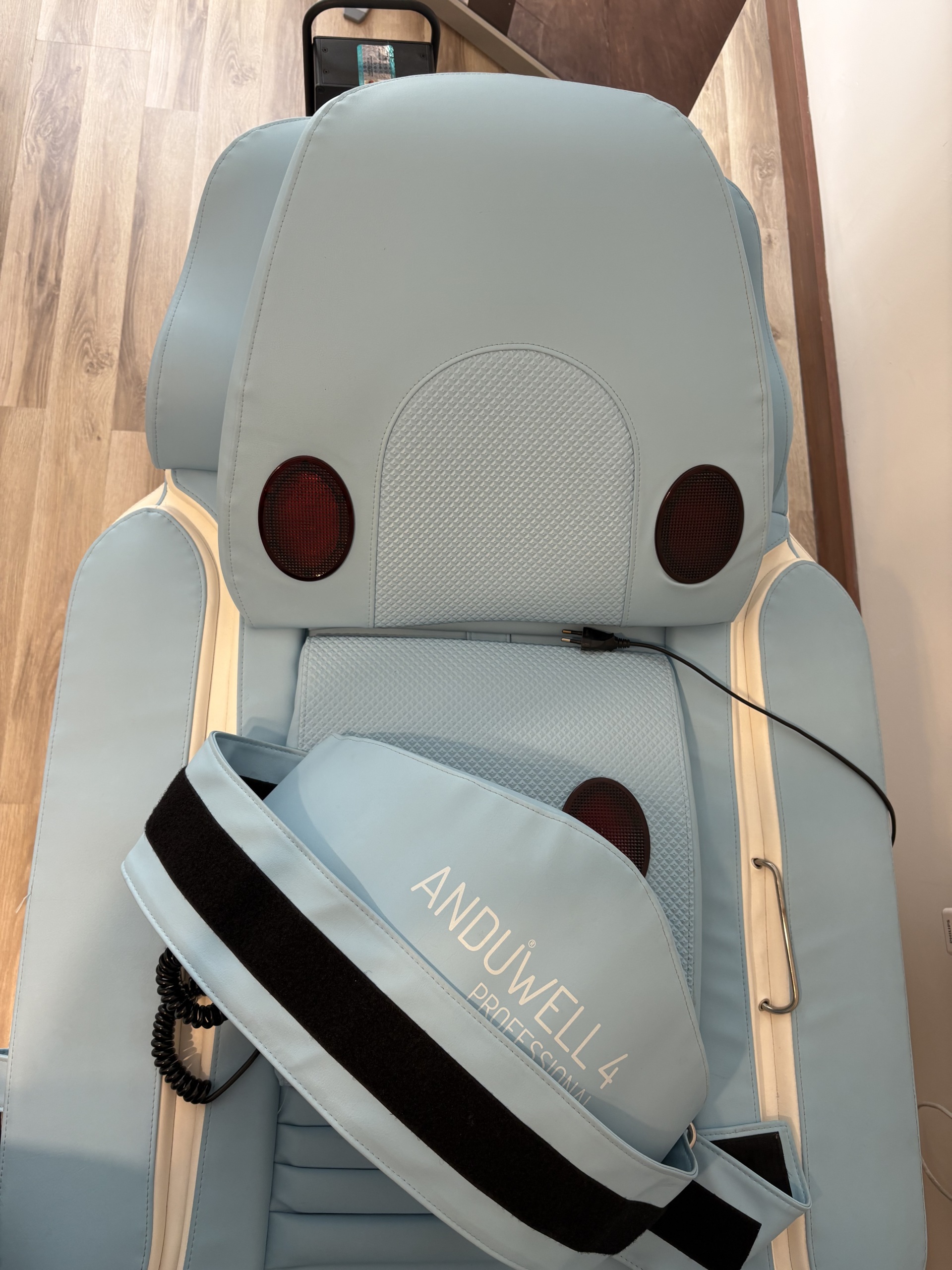 Secondhand HHP Anduwell 4 Pro Andullation Therapy Device - Image 4