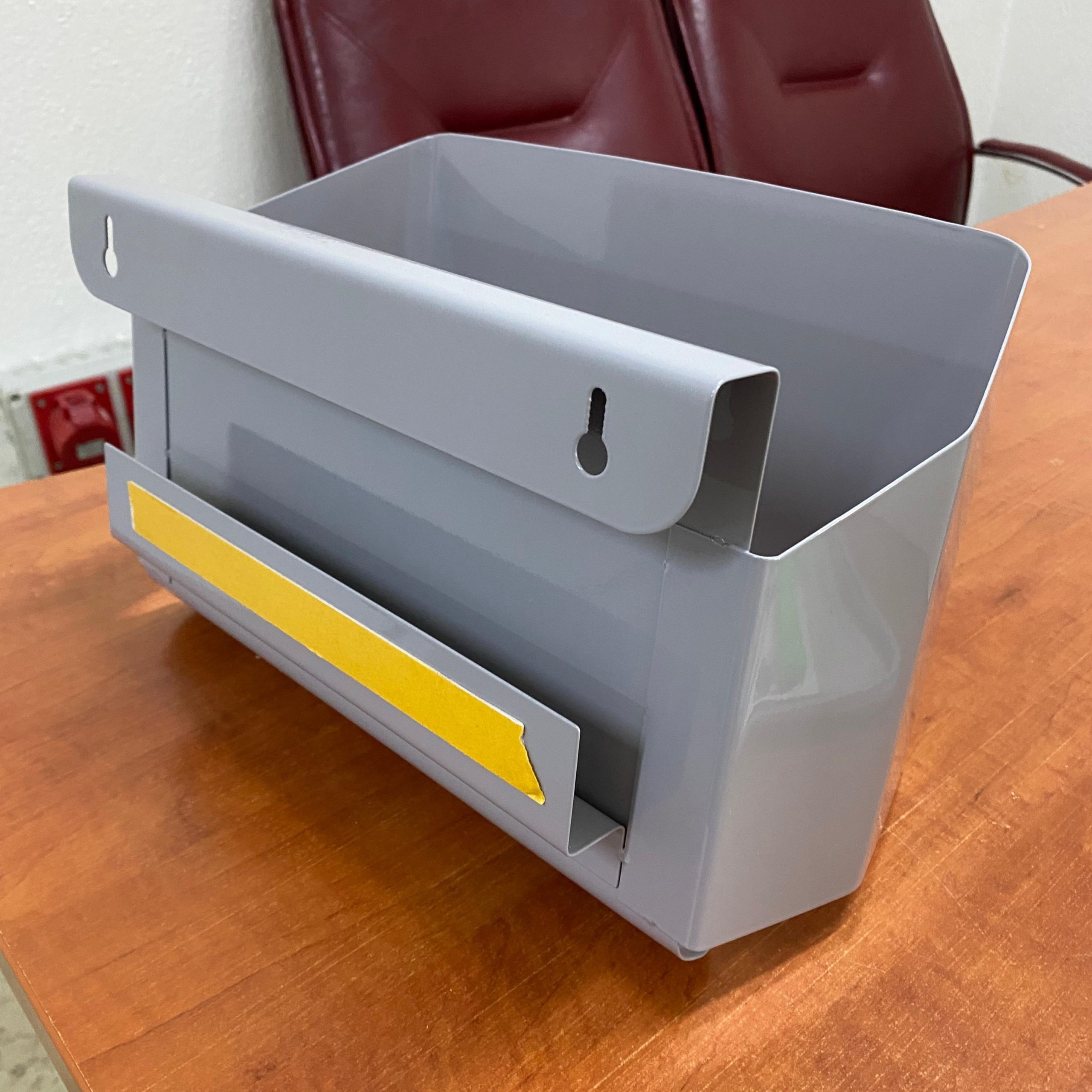 Secondhand CardiAid AED Defibrillator Wall Mount - Image 2