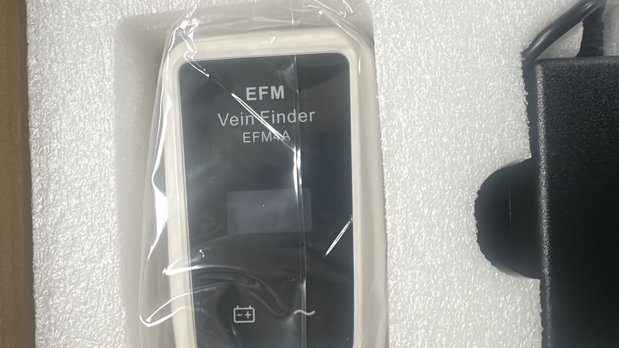Secondhand EFM EF4A Vein Viewer - Image 2